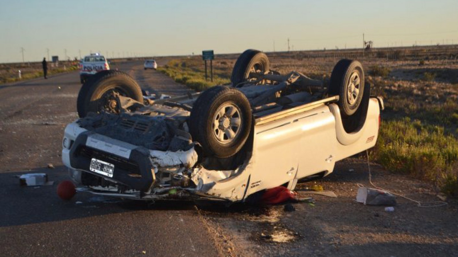 Manejaba ebria, volcó y salió despedida junto a sus hijos