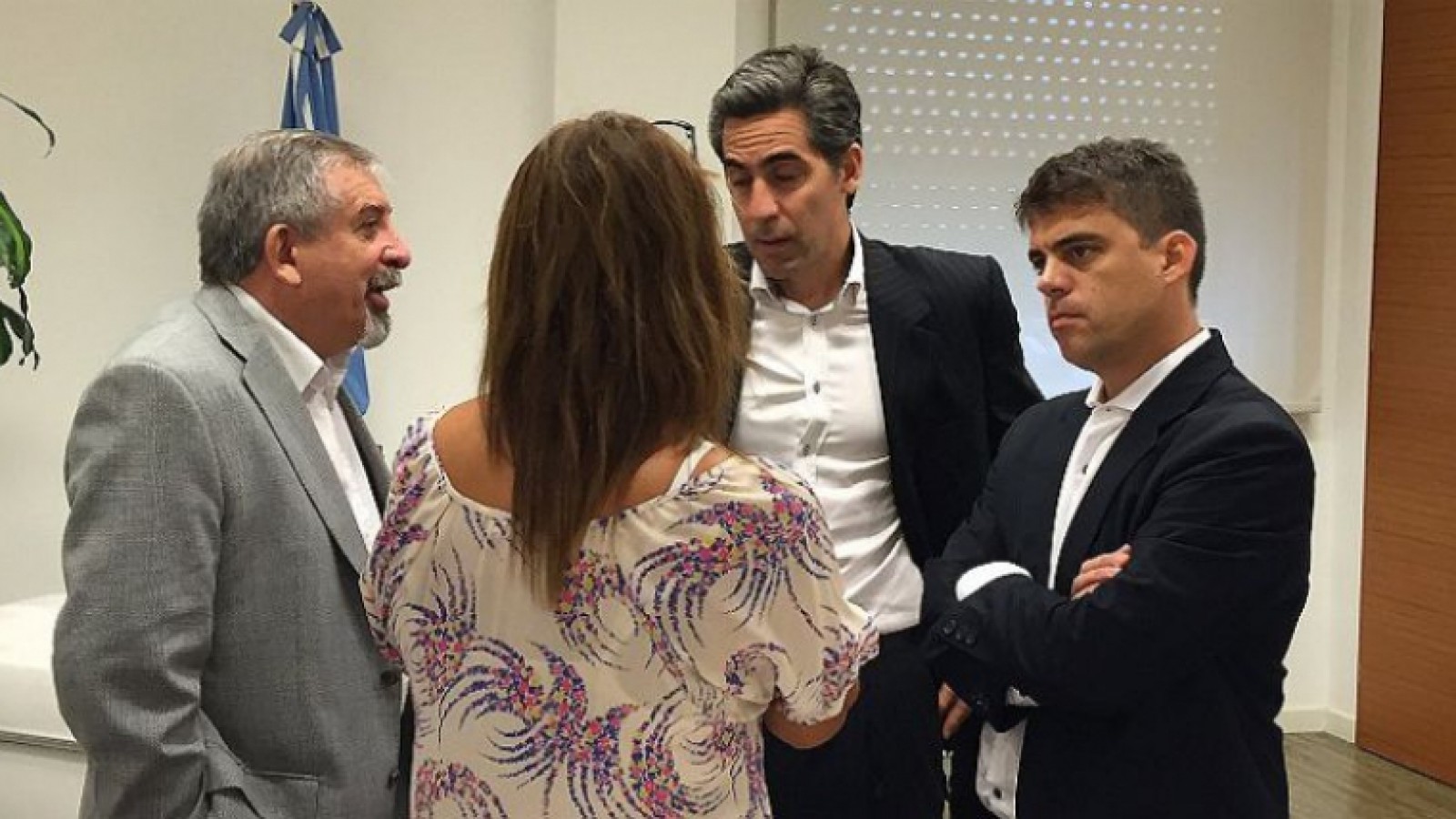 Zeidán dijo que funcionarios nacionales plantean "muchas dudas” al momento de enviar partidas