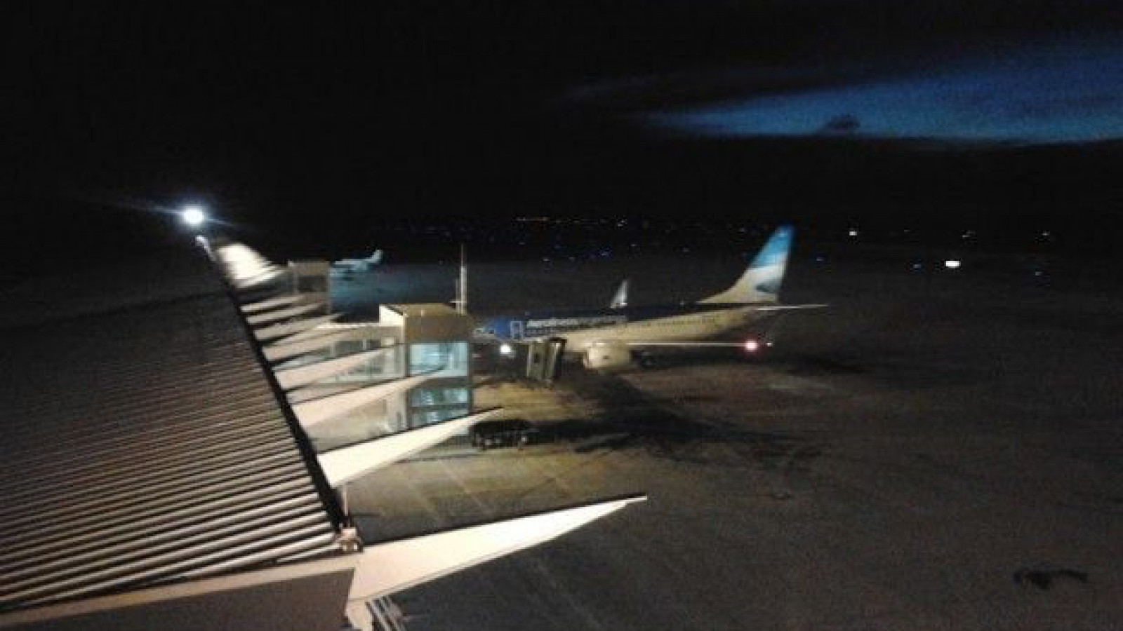 Aeropuerto de El Calafate pierde su operatividad 24 horas