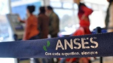 Nuevos topes: quiénes dejan de cobrar las Asignaciones Familiares